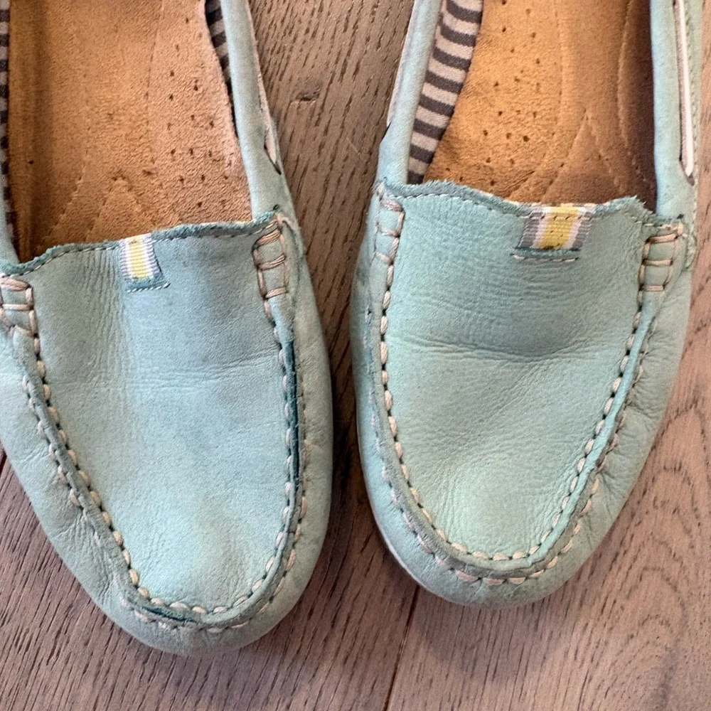 Naturalizer Aqua Leather Loafers - Picture 2 of 8